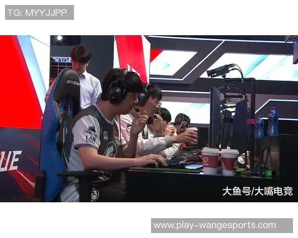 电竞比分赛后复盘V5与LNG的战术灵活性与团队配合分析